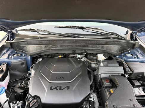 Used 2025 Kia Telluride S FWD image 45