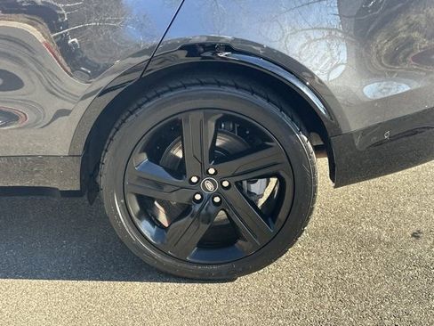 Used 2023 Land Rover Discovery HSE R-Dynamic image 23