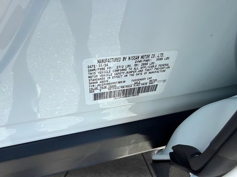 Used 2024 Nissan Ariya AWD image 25