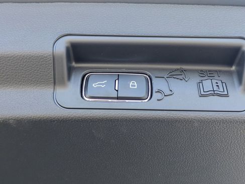 New 2026 Ford Explorer Active w/ Active Comfort Package image 14