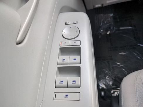 Used 2025 Hyundai Kona SEL AWD/4WD image 21