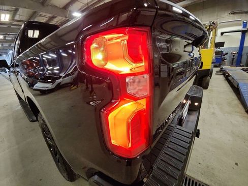 Certified 2025 Chevrolet Silverado 1500 RST AWD/4WD image 27