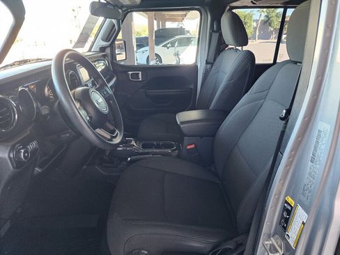 Used 2020 Jeep Wrangler Unlimited Sport image 27