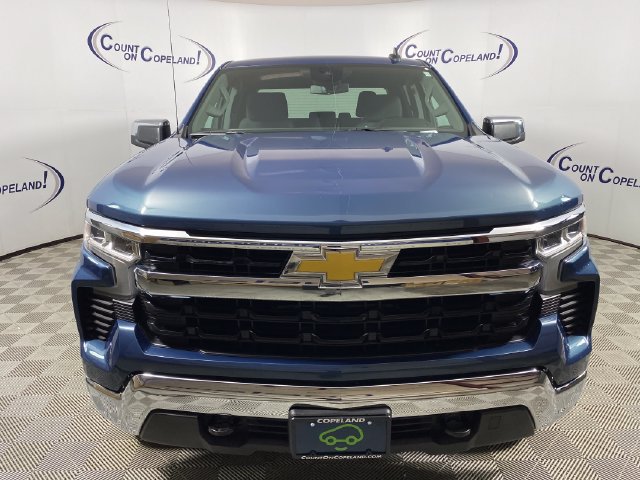 Used 2024 Chevrolet Silverado 1500 LT AWD/4WD image 9