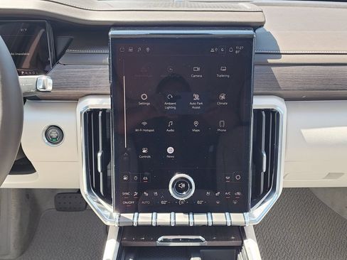 New 2026 GMC Acadia Denali w/ Super Cruise Package FWD image 29