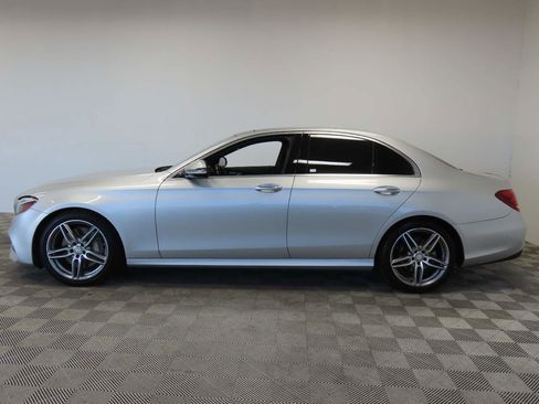 Used 2017 Mercedes-Benz E 300 image 5
