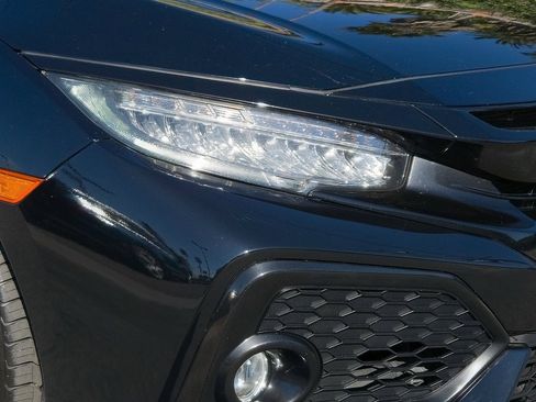 Used 2019 Honda Civic Sport Touring image 8