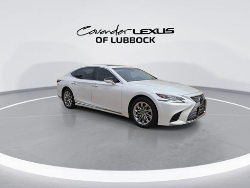 Used 2019 Lexus LS 500 w/ Accessory Package (Z2) RWD image 2