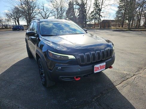 Used 2022 Jeep Cherokee Trailhawk w/ Comfort/Convenience Group image 8