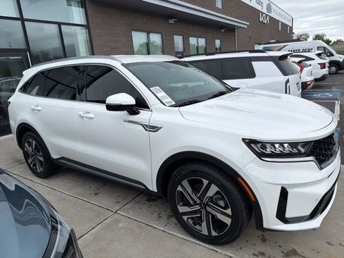 Certified 2023 Kia Sorento EX AWD/4WD image 1