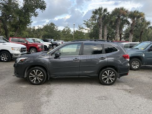 Used 2022 Subaru Forester Limited w/ Popular Package #3 AWD/4WD image 3