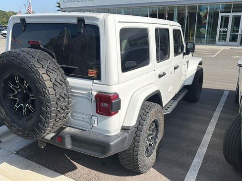 Used 2020 Jeep Wrangler Unlimited Sahara AWD/4WD image 4