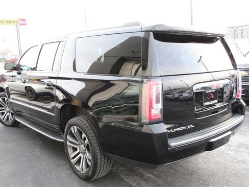 Used 2018 GMC Yukon XL Denali w/ Open Road Package image 7