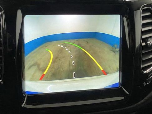 Used 2018 Jeep Compass Limited w/ Navigation Group image 10