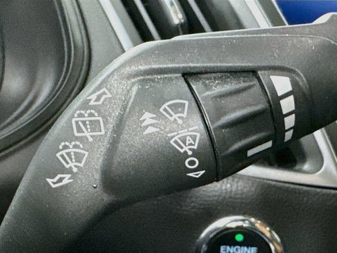 Used 2020 Ford Edge SE FWD image 13