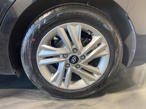 Used 2020 Hyundai Elantra SEL image 10