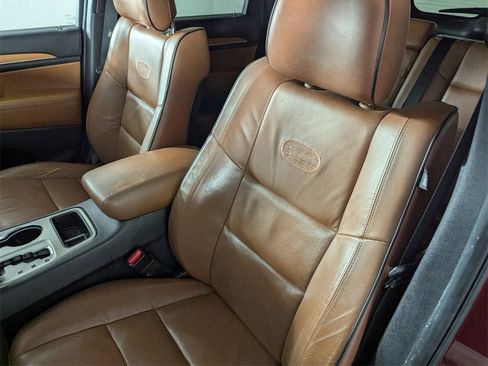 Used 2012 Jeep Grand Cherokee Overland image 11