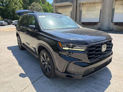 Used 2023 Honda Pilot Sport image 15
