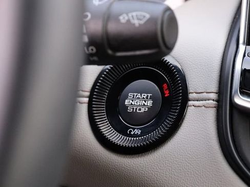 Used 2025 Jeep Compass Limited AWD/4WD image 14