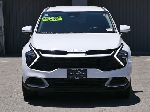Used 2024 Kia Sportage EX FWD image 8