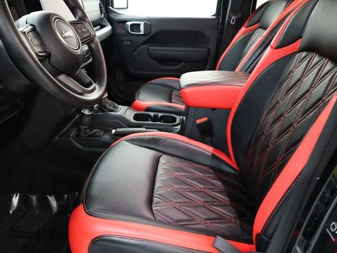Used 2025 Jeep Wrangler Unlimited Sport AWD/4WD image 89
