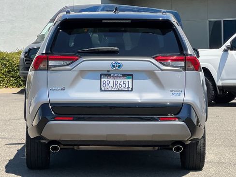 Used 2020 Toyota RAV4 XSE w/ XSE Grade Weather Package AWD/4WD image 8