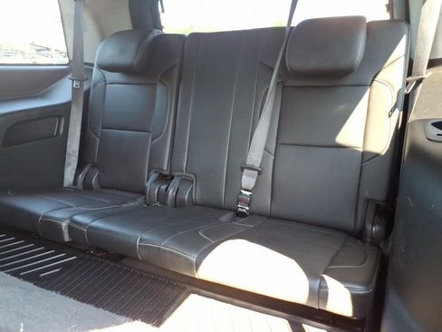 Used 2019 Chevrolet Tahoe LT AWD/4WD image 16