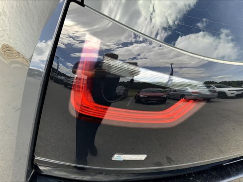 Used 2015 BMW i3 w/ Range Extender image 27