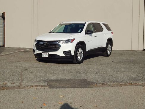 Used 2020 Chevrolet Traverse LS image 9