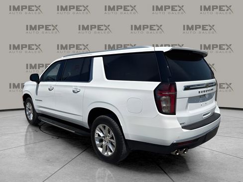 Used 2023 Chevrolet Suburban Premier AWD/4WD image 3