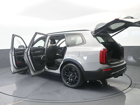 Used 2022 Kia Telluride EX w/ EX Premium Package AWD/4WD image 78