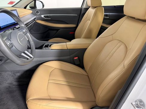 Used 2025 Hyundai Sonata Limited FWD image 24