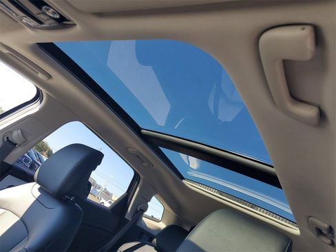 New 2026 Kia Sportage EX image 10