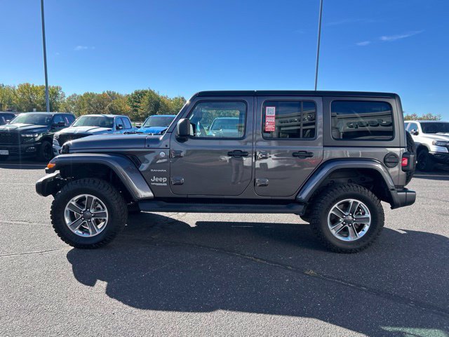 Used 2019 Jeep Wrangler Unlimited Sahara AWD/4WD image 7