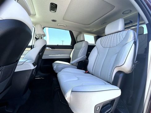 Used 2025 Hyundai Palisade Limited image 24