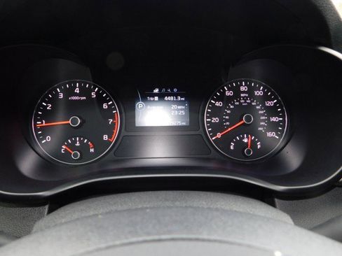 Used 2018 Kia Optima LX w/ 17" Alloy Wheels Package image 28