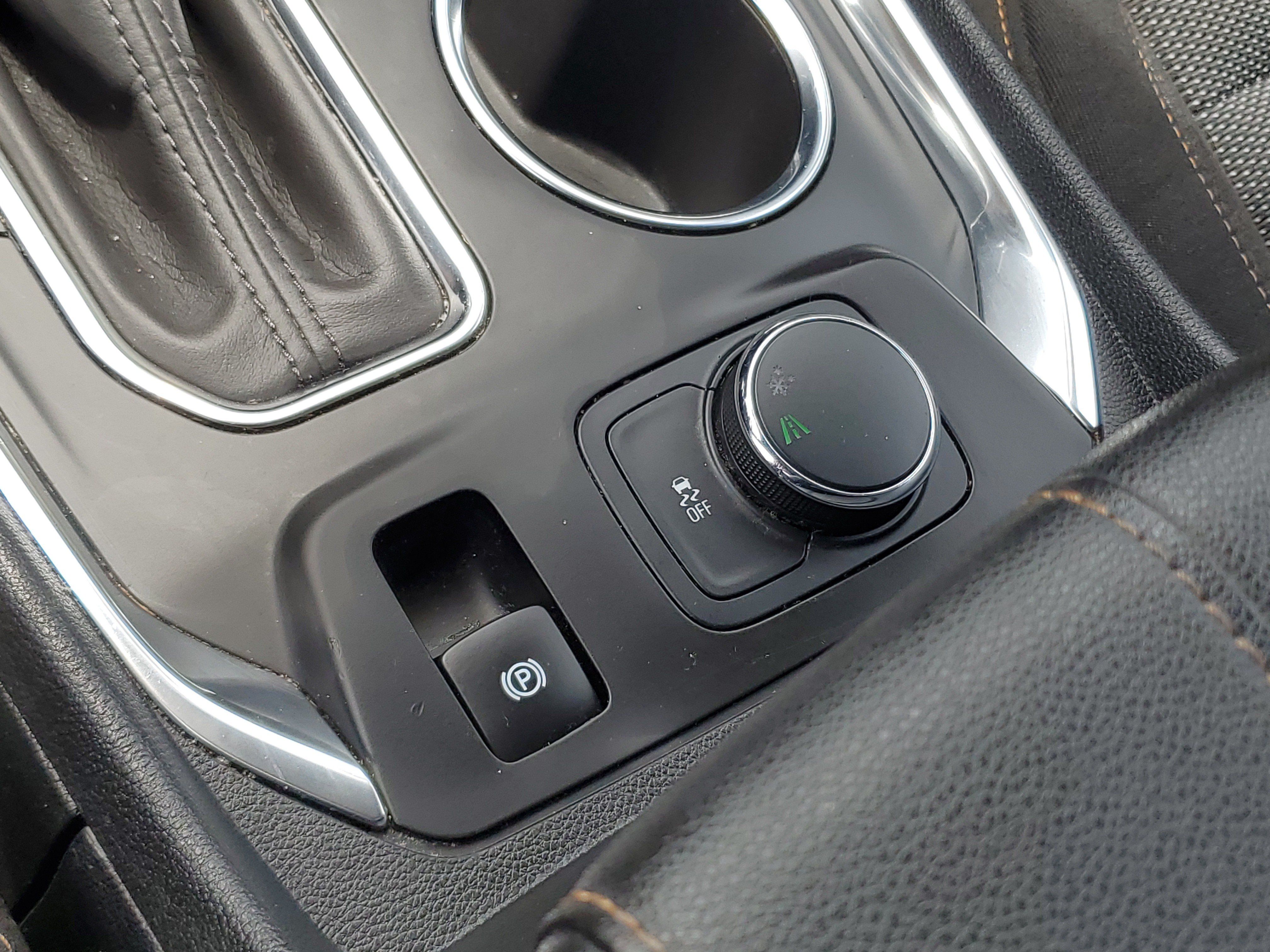 Used 2020 Chevrolet Traverse LT FWD image 33