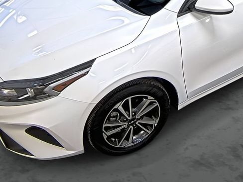 Used 2024 Kia Forte LXS FWD image 8