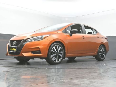 Used 2022 Nissan Versa SR w/ Convenience Package FWD image 4