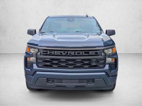 Used 2022 Chevrolet Silverado 1500 Custom image 2