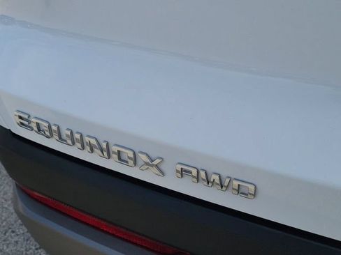 Used 2025 Chevrolet Equinox LT AWD/4WD image 8