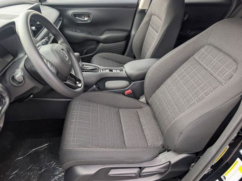 New 2026 Honda HR-V LX image 5
