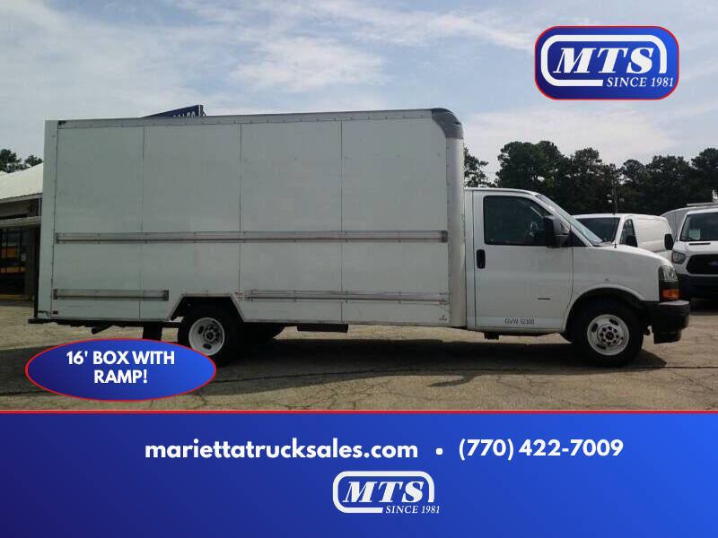 Used 2021 GMC Savana 3500 Extended w/ Power Convenience Package RWD image 1