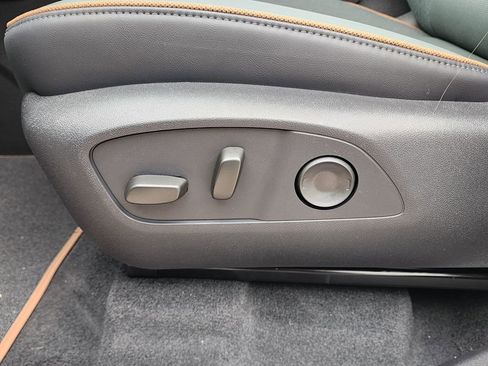 New 2026 GMC Acadia AT4 image 18