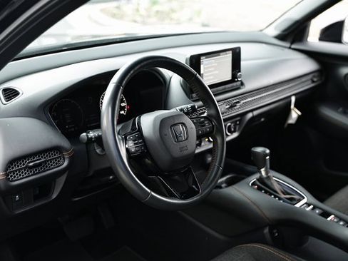 Used 2024 Honda HR-V Sport image 18