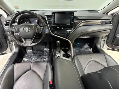 Used 2022 Toyota Camry XSE FWD image 16