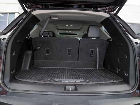 Used 2018 Chevrolet Traverse LT image 38