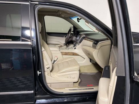 Used 2015 GMC Yukon Denali w/ Open Road Package AWD/4WD image 40