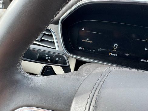 Used 2017 Lincoln Continental Select w/ Climate Package image 20