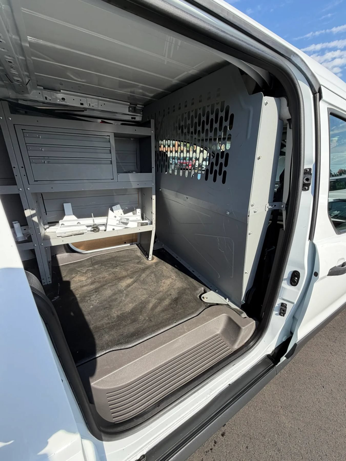 Used 2022 Ford Transit Connect XL FWD image 15